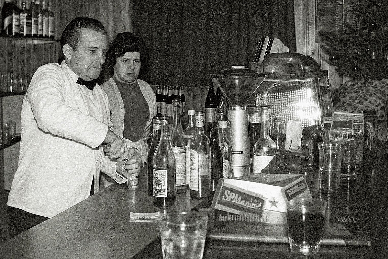 Gastfreundschaft wurde grossgeschrieben: Familie Gusmini bewirtete das «Ritrovo» über viele Jahre hinweg. Fotos: zVg/Heimatmuseum aesch