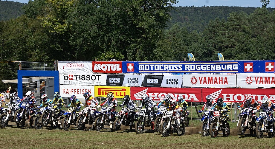 Massenstart: Yamaha Cup. Fotos: Jürg jeanloz Massenstart: Yamaha Cup. Fotos: Jürg jeanloz