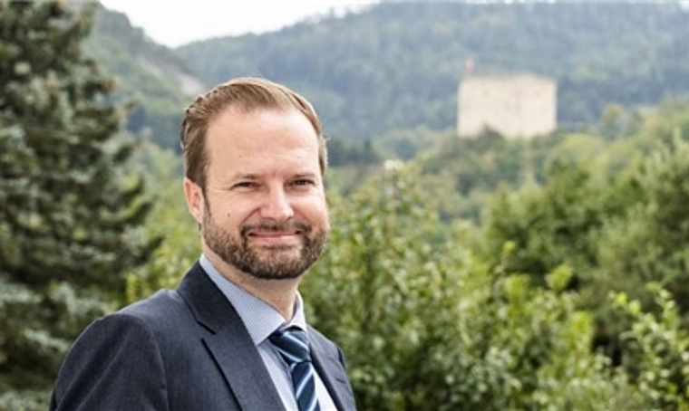 <em>Herr über Zullwil: </em>Sachwalter Michel Meier will kein Landvogt sein und befragt die Bevölkerung. Foto: Nicole Nars-Zimmer