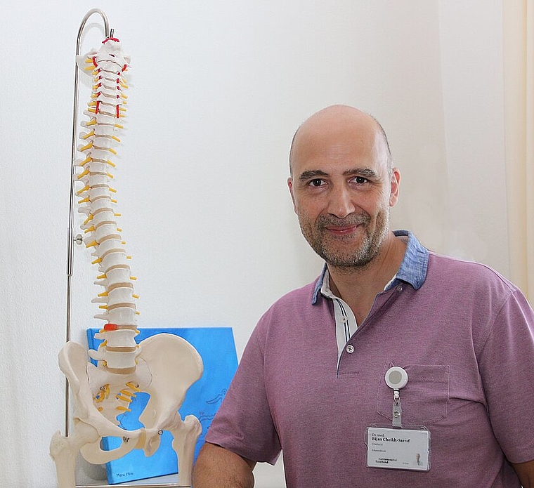 <em>Gleichberechtigung: </em>Bijan Cheikh-Sarraf will gemeinsam mit den Therapeutinnen und den Schmerzpatienten den Weg bestimmen.Foto: Gini Minonzio