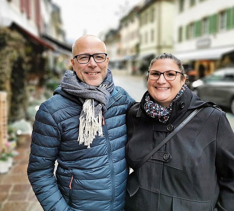 Haben derzeit die Zügel in der Hand: Beat Nussbaumer und Daniela Wey bilden aktuell das neue Laufner Fasnachtskomitee. Foto: Melanie Brêchet