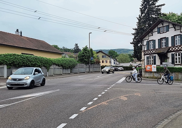 Viel befahrene Kreuzung: Hier gilt während der Bauarbeiten an der Bruggstrasse Tempo 30.  Foto: Fabia Maieroni