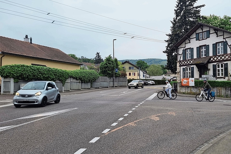 Viel befahrene Kreuzung: Hier gilt während der Bauarbeiten an der Bruggstrasse Tempo 30.  Foto: Fabia Maieroni