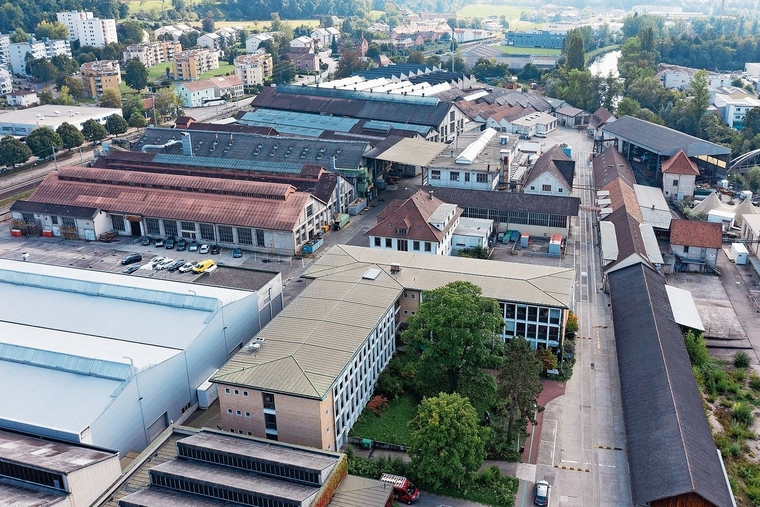 Langfristig: Das Areal an der Birs wird über Jahre entwickelt. Foto: Archiv / ZVg / Hiag