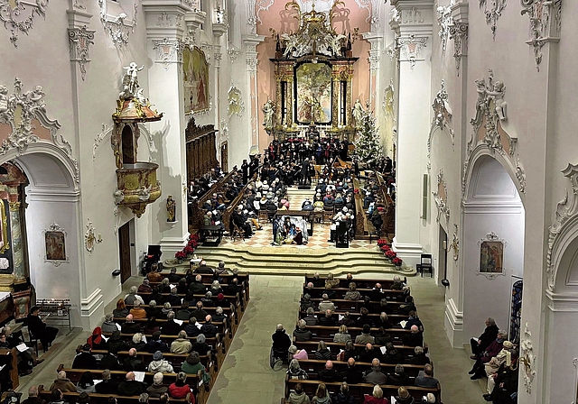 Gut besucht: Auch nach fast 300 Jahren vermag das Weihnachtsoratorium Johann Sebastian Bachs fast einen Dom zu füllen. Foto: Caspar Reimer