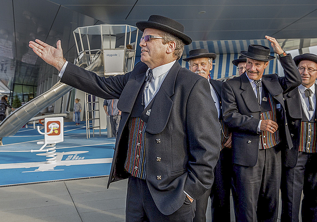 Freunde, seid willkommen! Der Aescher mit Innerschweizer Wurzeln freut sich auf das anstehende Heimspiel mit seinen Zürcher Jodlerfreunden aus Dietikon.  Foto: ZVG