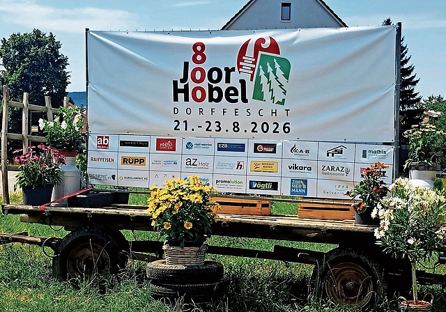Grosse Unterstützung: Neben über 100 Freiwilligen unterstützen auch zahlreiche Sponsoren das Dorffest. Foto: zVg