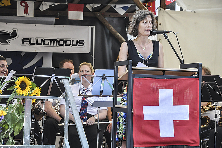 Was macht uns glücklich? Gemeinderätin Ursula Laager hinterfragt unsere persönlichen Werte und ruft zur aktiven Mitwirkung am neuen Leitbild der Gemeinde auf. Foto: Isabelle Hitz