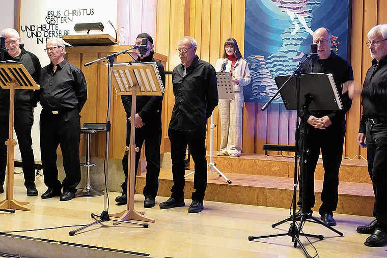 Die «Gregorian Monday Singers»: Spirituell-moderner Männergesang mit weiblicher Unterstützung. Foto: Thomas Brunnschweiler