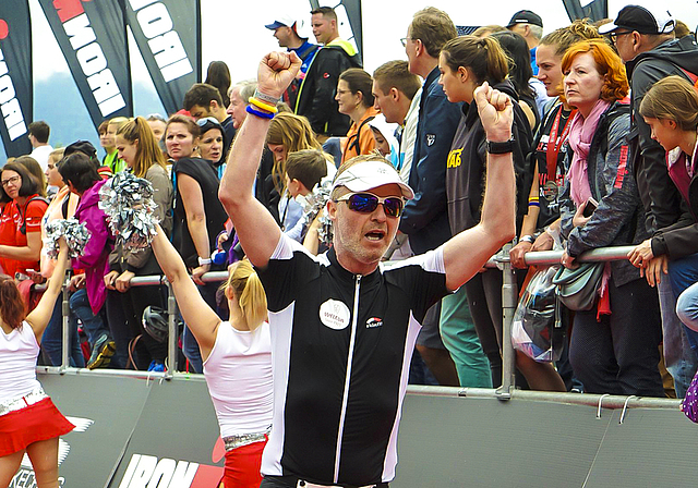 Mentaltrainer und Ausdauersportler: Michel Emmenegger – hier am Ironman in Rapperswil 2016 – gibt Tipps, wie wir die Corona-Krise besser meistern können.  Foto: ZVG