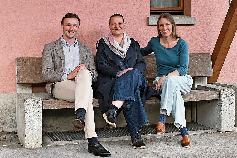 Im Einsatz für die anthroposophische Schule: (v. l.) Alexander Kühl (Präsident des Schulvereins), Susanne Böttge (Mitglied des Schulführungsvorstands und des Schulverein-Vorstands) und Katharina Vogt (Öffentlichkeitsarbeit und Fundraising). F