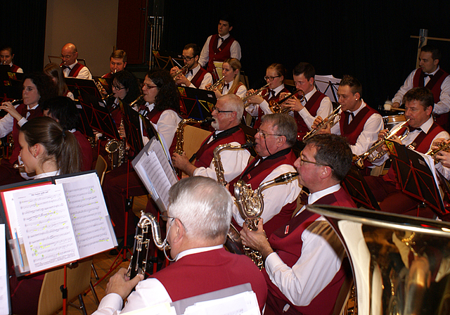 Harmonie Büsserach: Letztes Konzert in der alten Uniform.  Fotos: Jürg Jeanloz