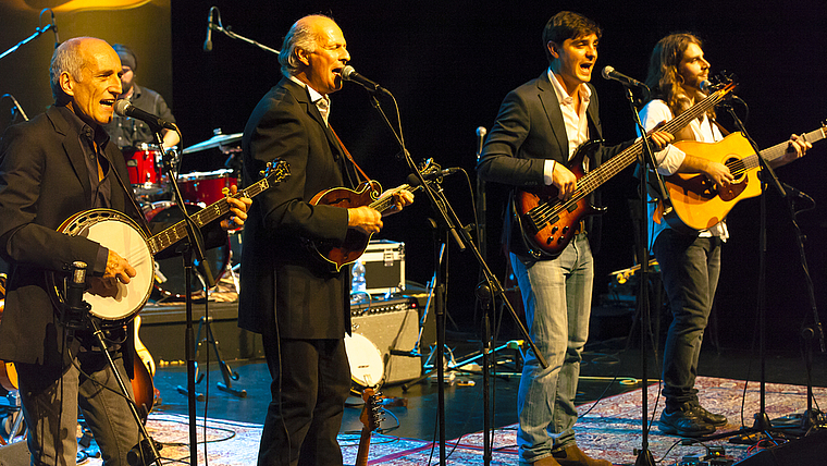 Meister des Bluegrass: Seit 40 Jahren ist die italienische Formation Red Wine um Bandgründer Silvio Ferretti (l.) auf den Bühnen der Welt zu Hause – in zehn Tagen auch in Gempen. Foto: ZVG