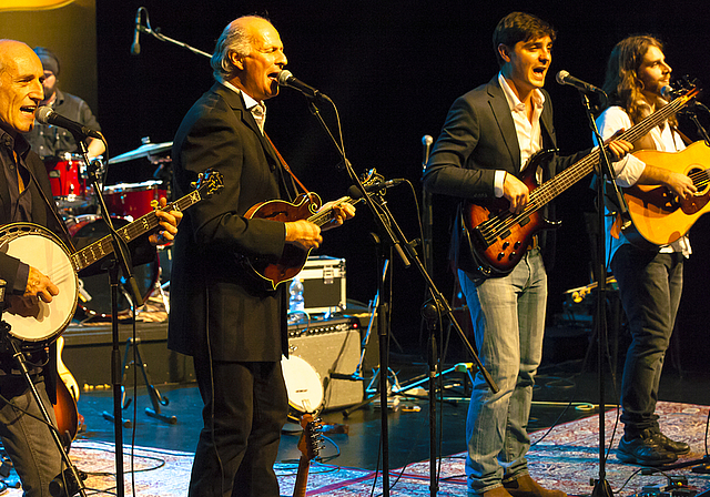 Meister des Bluegrass: Seit 40 Jahren ist die italienische Formation Red Wine um Bandgründer Silvio Ferretti (l.) auf den Bühnen der Welt zu Hause – in zehn Tagen auch in Gempen.  Foto: ZVG