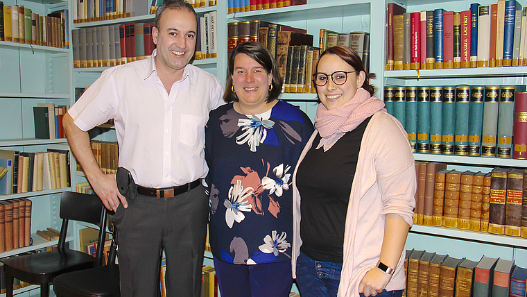 Der neue Vorstand: (v. l.) Patrick Cenci, Manuela Brodmann, Aurelia Doppmann. Es fehlt Michael C. Oehl. Foto: Tobias Gfeller