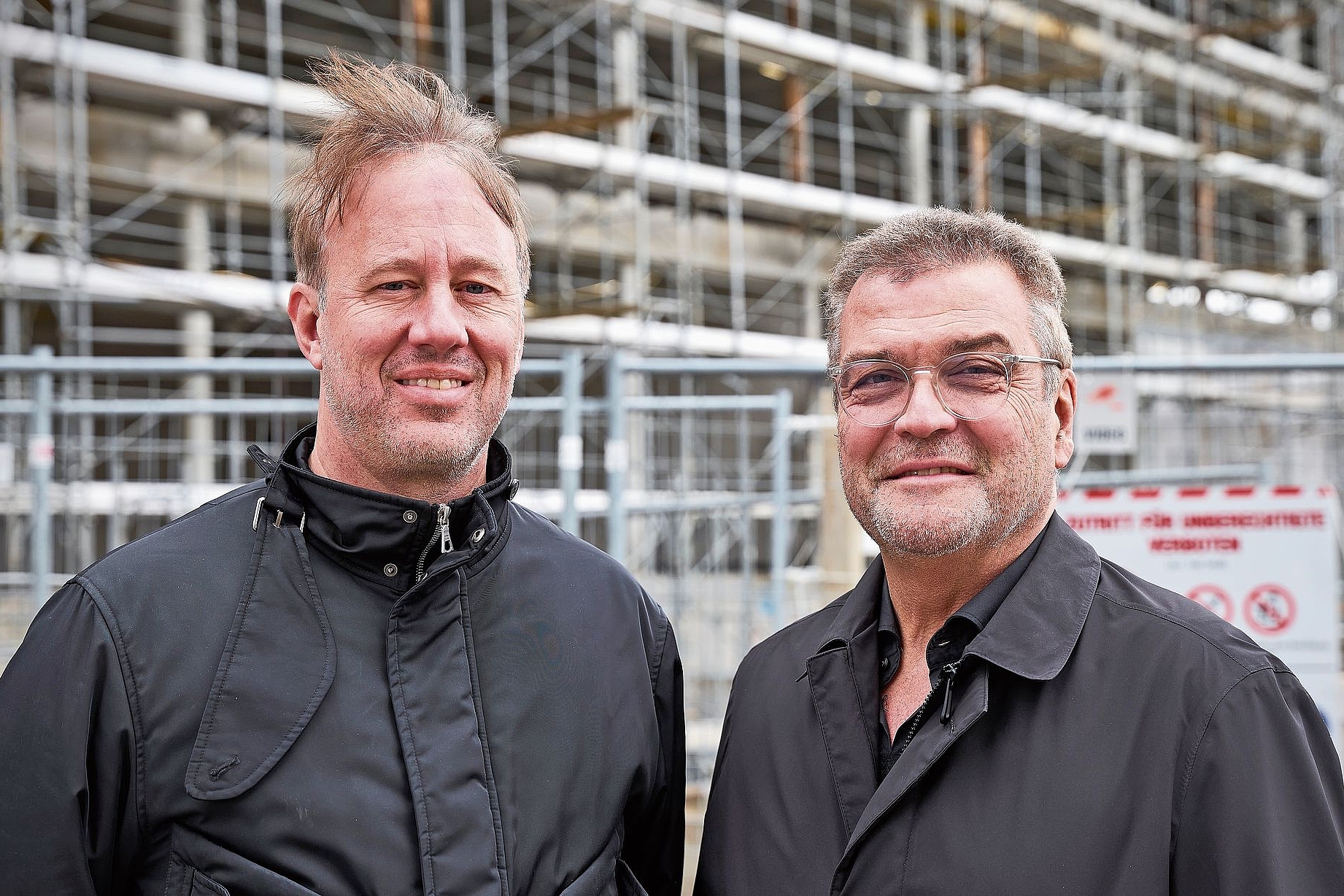 Arbeiten am Fallbeispiel für «Re-Use»: Kevin Rahner (links), leitender Bauingenieur,und Arealentwickler Hans-Jörg Fankhauser. Arbeiten am Fallbeispiel für «Re-Use»: Kevin Rahner (links), leitender Bauingenieur,und Arealentwickler Hans-Jörg Fankhauser.