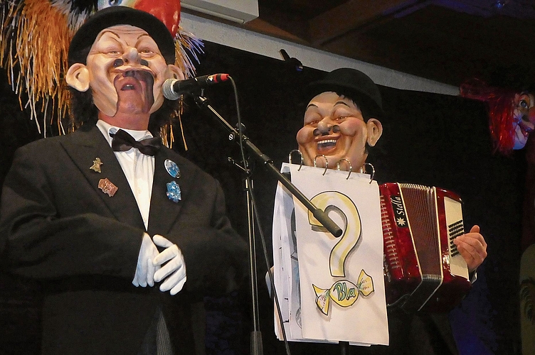 Stonly & Only: Das Ricola-Bonbon wird zum Fragezeichen. Fotos: Sabine Asprion