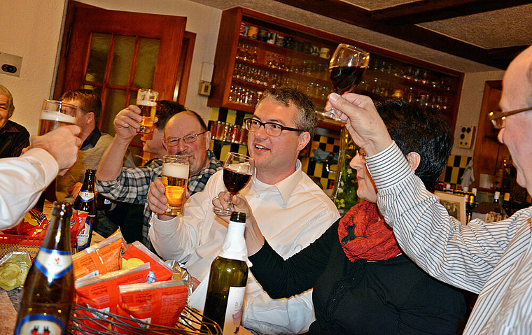 Boxenstopp in Beinwil: Bonne chance, Remo! Foto: Roland Bürki
