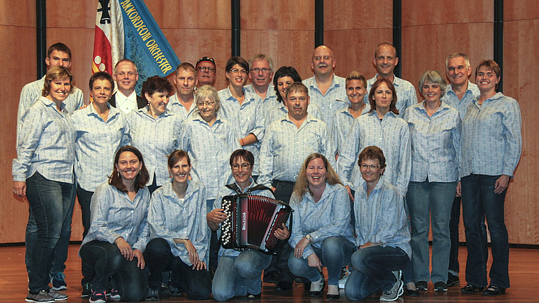 Werden sich in Szene setzen: Das Akkordeon Orchester Aesch, hier auf der Tournee 2017 in San Antonio, Texas. Foto: ZVG