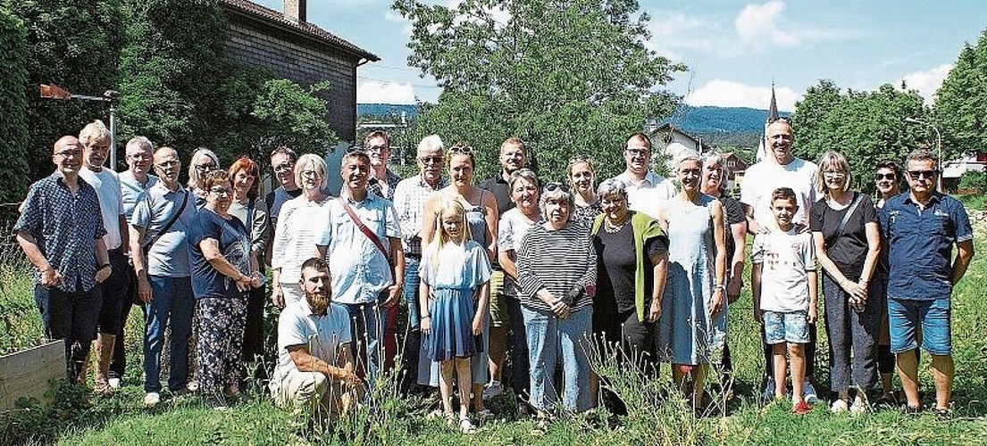Laufehuus: Im September ging die Notschlafstelle Laufehuus in Betrieb. Vereinsmitglieder und Freunde des Laufehuus trafen sich zur feierlichen Segnung. Sechs Betten stehen im Haus an der Güterstrasse 10 zur Verfügung, um Menschen, die unfreiwillig auf der Strasse stehen, kurzfristig ein Dach über dem Kopf anzubieten.
