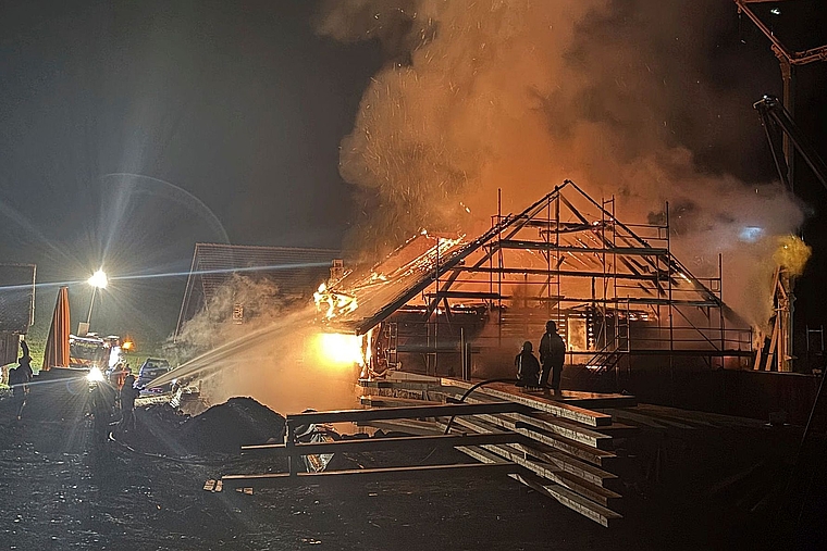Verheerend: Das Wohnhaus der Familie Odermatt ist vollständig abgebrannt. Foto: Polizei Basel-Landschaft