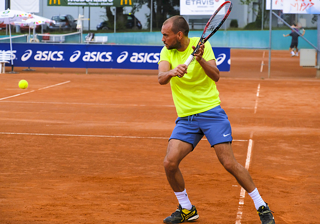 Ehemaliger Tennisprofi: Oliver Bühler vom TC Old Boys erkämpfte sich wie schon im letzten Jahr den ersten Platz im Männer-Tableau.  Foto: Thomas Brunnschweiler