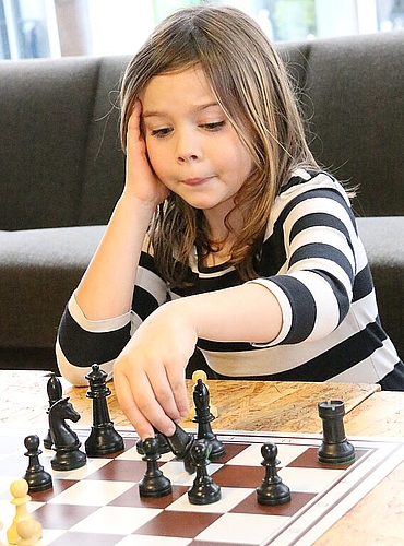 Spielen im Unterricht: Wie Schach helfen kann, Kinder ans Lernen