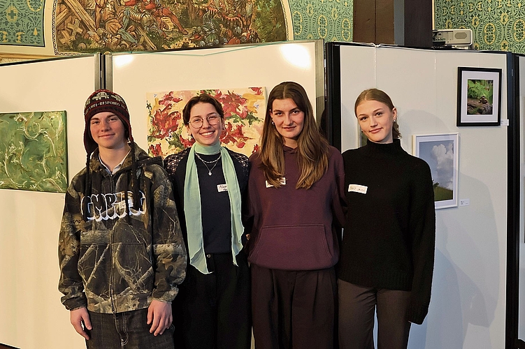 Kunstschaffende: (v. l. n. r.) Len Steger, Aline Hartsleben, Sofia Giordano und Kayla Guex. Fotos: Florin Bürgler