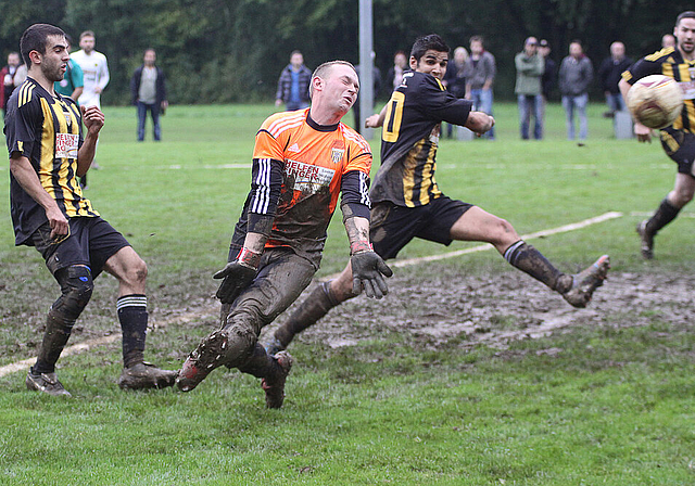 Entschlossen: Trotz den schwierigen Bedingungen kämpfte Zwingen entschlossen um die Punkte.  Foto: eh-press