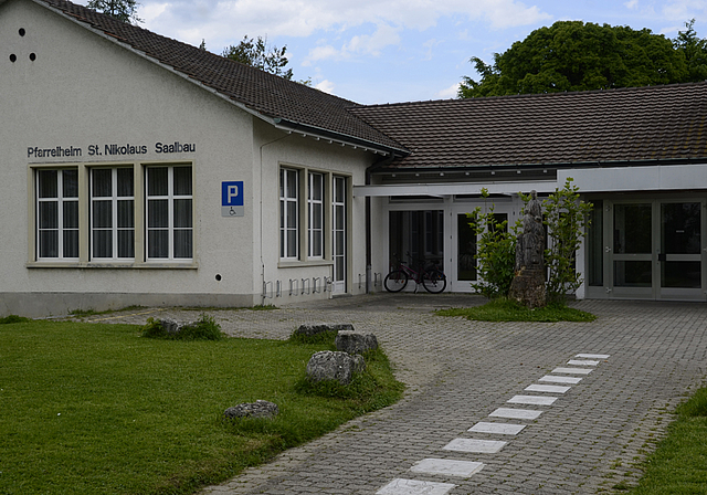 Ideale Verhältnisse: Im Pfarreiheim St. Nikolaus – unweit des Schulhauses Weiermatten gelegen – hätte der Gemeinderat einen geeigneten Raum für einen weiteren Mittagstisch im Quartier gefunden.  Foto: Heiner Leuthardt