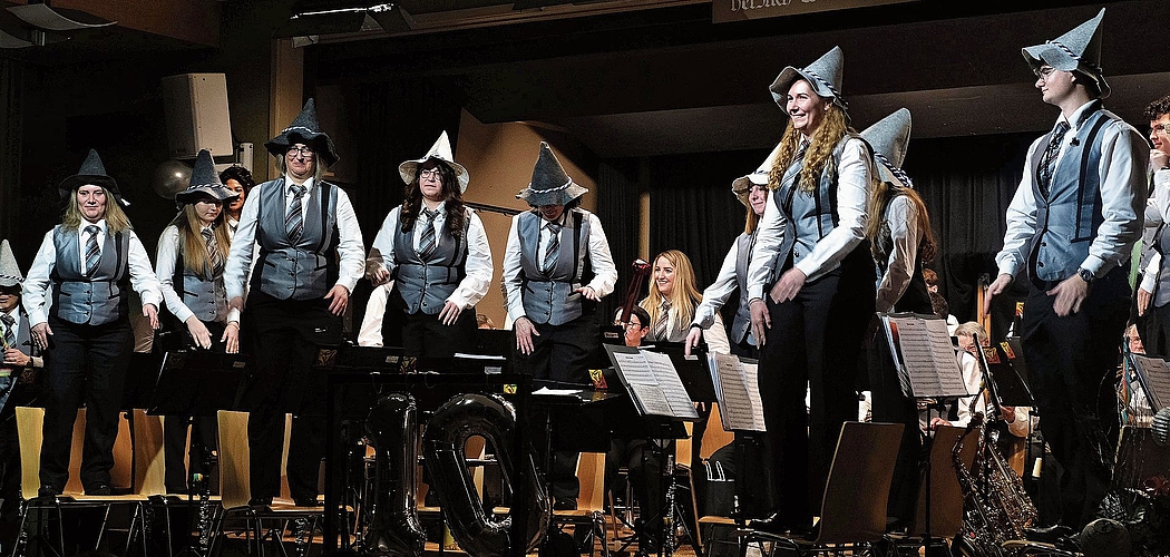 Ungewohnt: Schuhplattler zu den «Tiroler Holzhackerbuam». Fotos: Thomas Brunnschweiler