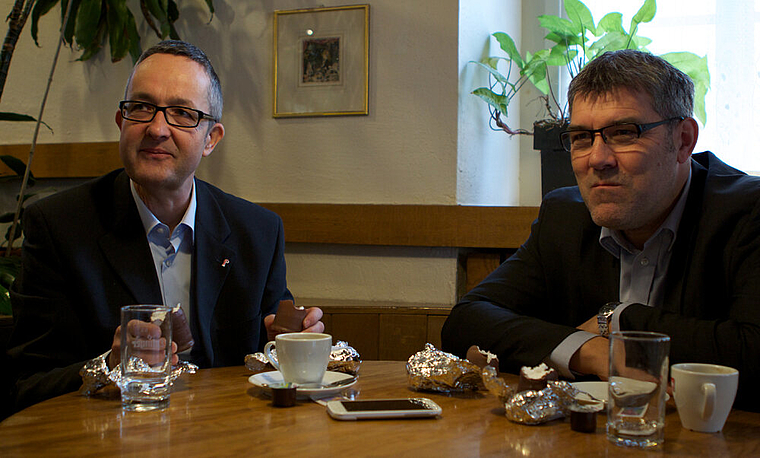 Hungrig auf das Amt als Regierungsrat: Thomas Weber (l.) und Eric Nussbaumer im Restaurant Zemp in Laufen. Foto: RAPHAEL AMMANN