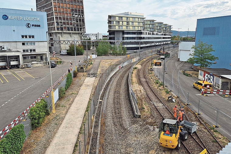 Hier wird kommendes Jahr gebadet: Die Eisenbahnrampe auf dem Dreispitz.Foto: Tobias Gfeller