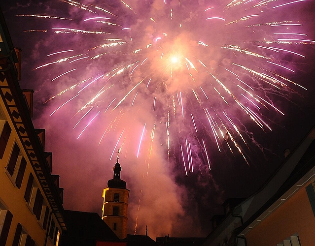 Feuerwerk: Ein passendes Leserfoto aus dem Stedtli. Foto: Joep Neijt, Himmelried Feuerwerk: Ein passendes Leserfoto aus dem Stedtli. Foto: Joep Neijt, Himmelried
