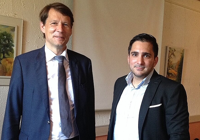 Gute Nachrichten: Gerhard Wiggli (l.) und der neue Geschäftsführer Giuseppe Guanci. Foto: Bea Asper