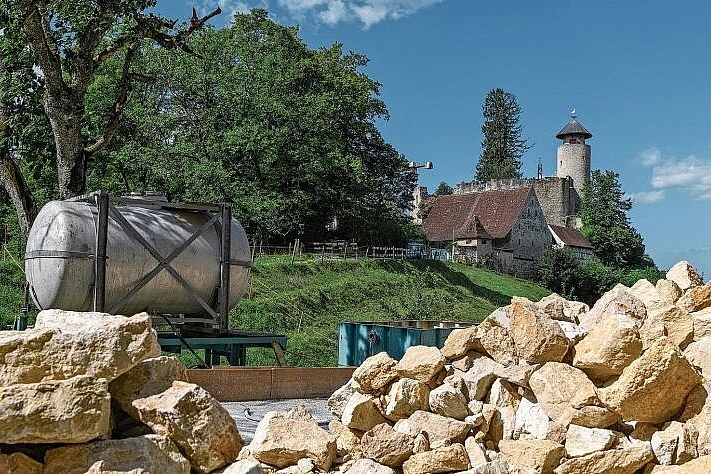 Renovation: Bis Oktober dauern die Arbeiten am Schloss Birseck. Fotos: Juri Junkov