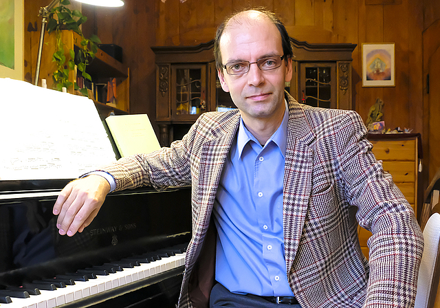 Hristo Kazakov: Pianist und Musikkenner, der bescheiden geblieben ist.  Foto: Thomas Brunnschweiler