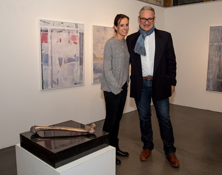 Unterschiedliche Darstellungsarten, gemeinsamer Werkstoff: Karin Stauffer und Norbert Eggenschwiler. Foto: Martin Staub