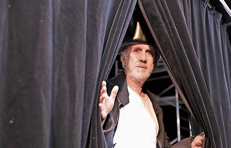 Voll in seinem Element: Georg Darvas als Theatermacher Bruscon. Foto: zVg