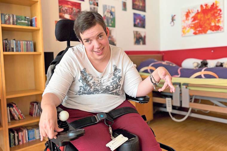 Seit 16 Jahren im WBZ: Dank ihrer freundlichen und offenen Art hat Seraina Baumgartner im WBZ bald Kollegen und Freundinnen gefunden. Foto: Caspar Reimer
