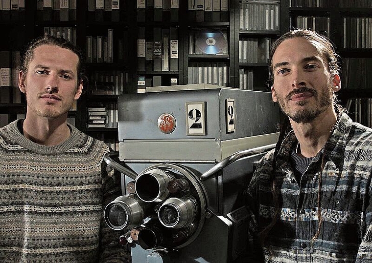Kamera läuft: Joel Mortier (links) und Bosko Knezevic wollen als Quereinsteiger den Schweizer Film auffrischen. Foto: zVg