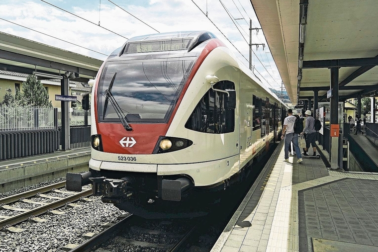 Derzeit der einzige Bahnhof in Dornach: Die S‑Bahn soll jedoch ab 2030 auch im Apfelsee halten. Foto: Archiv / Roland Schmid