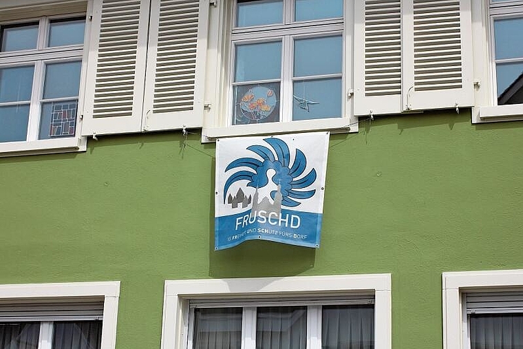 Gemeinsame Überarbeitung: Die Ergebnisse der Arbeitsgruppe, bestehend aus Vertretern der Gemeinde und der IG Fruschd, wurden der Öffentlichkeit präsentiert.Foto: Archiv / Jeannette Weingartner