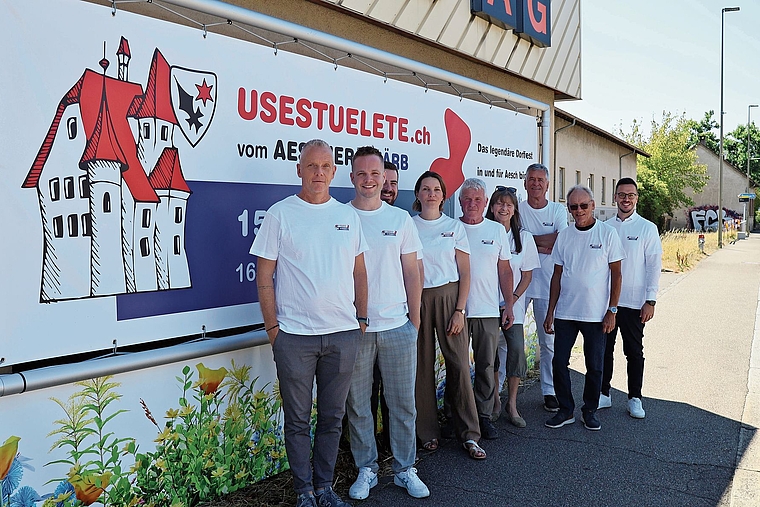 Organisationskomitee voller Vorfreude: (von links) Lukas Müller, Fabio Back, Michael Ruchti, Heidi Teal, Paul Nussbaumer, Claudia Schreiber, Peter Gugler, Silvan Ulrich und Andreas Mohn. Foto: Florin Bürgler