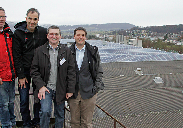 Präsentieren das fertige Werk: (v. l.) Martin Grütter, Valan Bammerlin, Meinrad Schmidlin und Stefan Finckh.  Foto: Martin Staub