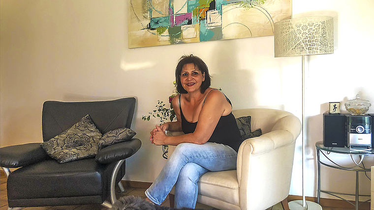Vergangenheit aufgearbeitet: Farideh Eghbali freut sich, wieder im Asylzentrum arbeiten zu dürfen. Foto: Caspar Reimer