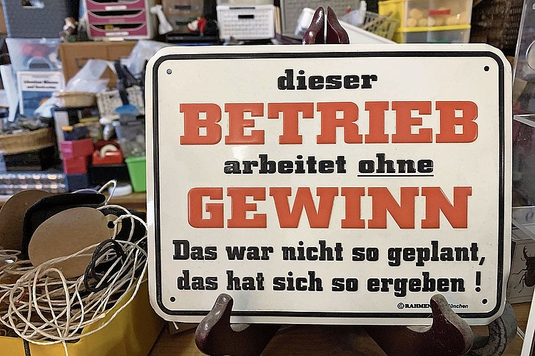 Die Brocki-Halle Laufental: eine Kreuzung aus Tante-Emma-Laden, Museum und Paralleluniversum. Foto: ROMANA VON TANA Die Brocki-Halle Laufental: eine Kreuzung aus Tante-Emma-Laden, Museum und Paralleluniversum. Foto: ROMANA VON TANA