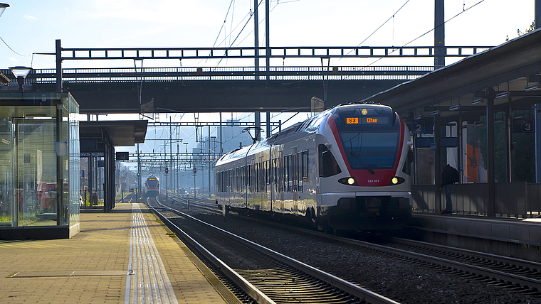 Für eine attraktivere S-Bahn im Grossraum Basel: Die Petition «Ja zum Herzstück Basel. Jetzt» verlangt, dass in Bern ausreichend Bundesmittel für die Weiterentwicklung des Bahninfrastrukturprojekts gesprochen werden.  Foto: Thomas Kramer