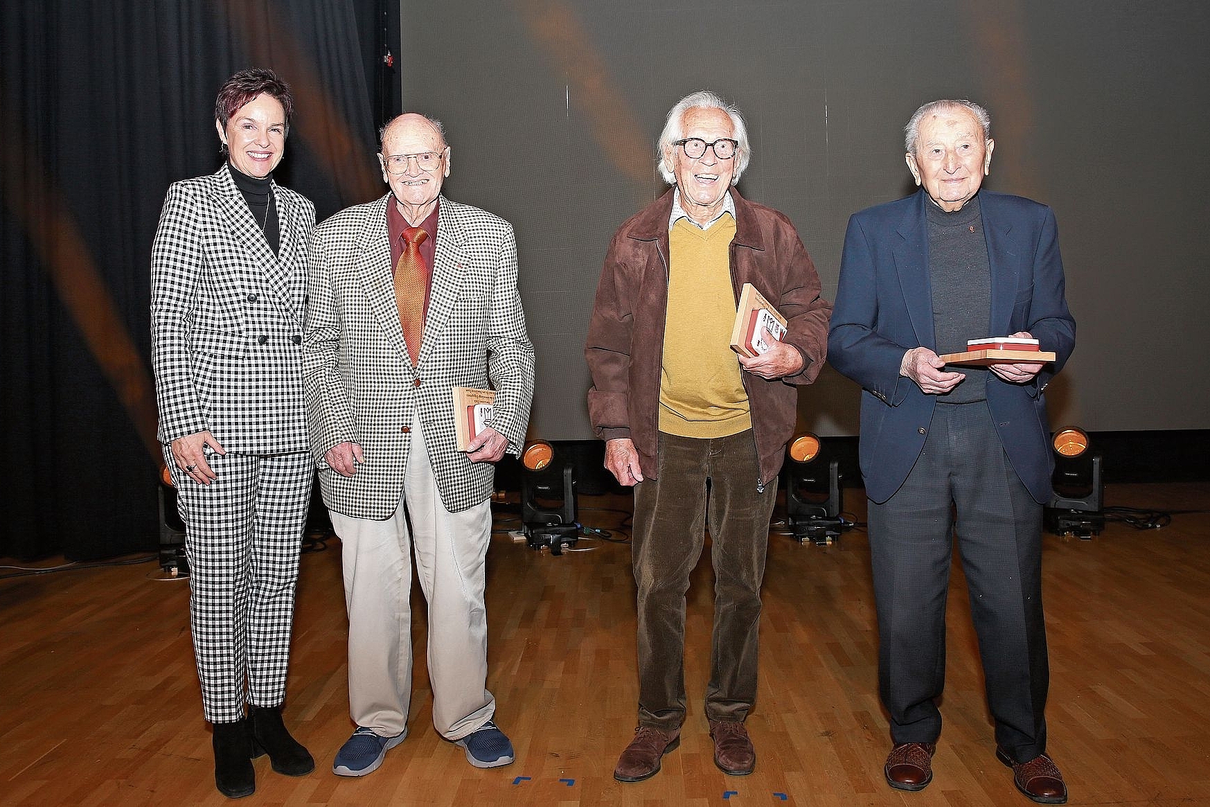 Geehrt für ihr Lebenswerk: Edgar Strub, Willy Piatti und Fritz Epplemit Regierungsrätin Monika Gschwind.