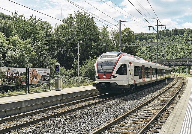 Sehnlicher Wunsch der Birsstadt: Dass die S-Bahn alle 15 Minuten verkehrt, könnte schneller Wirklichkeit werden als gedacht.  Foto: Archiv / Roland Schmid